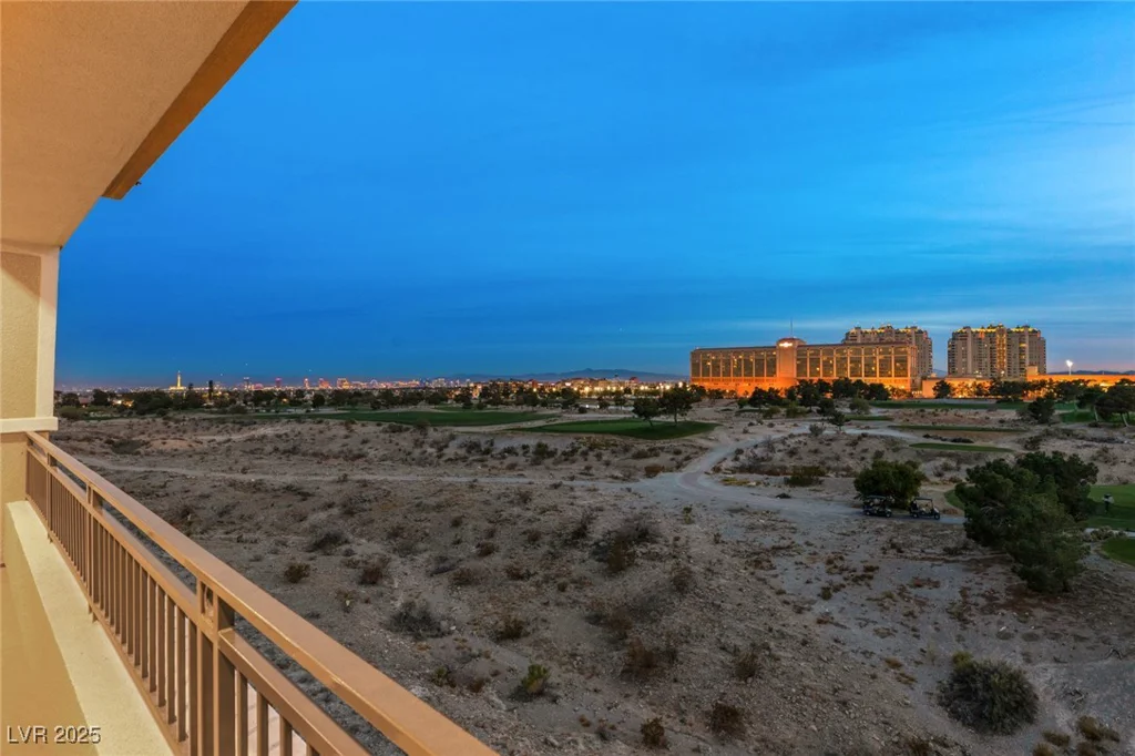 9121 Las Manaitas, Las Vegas, NV 89144