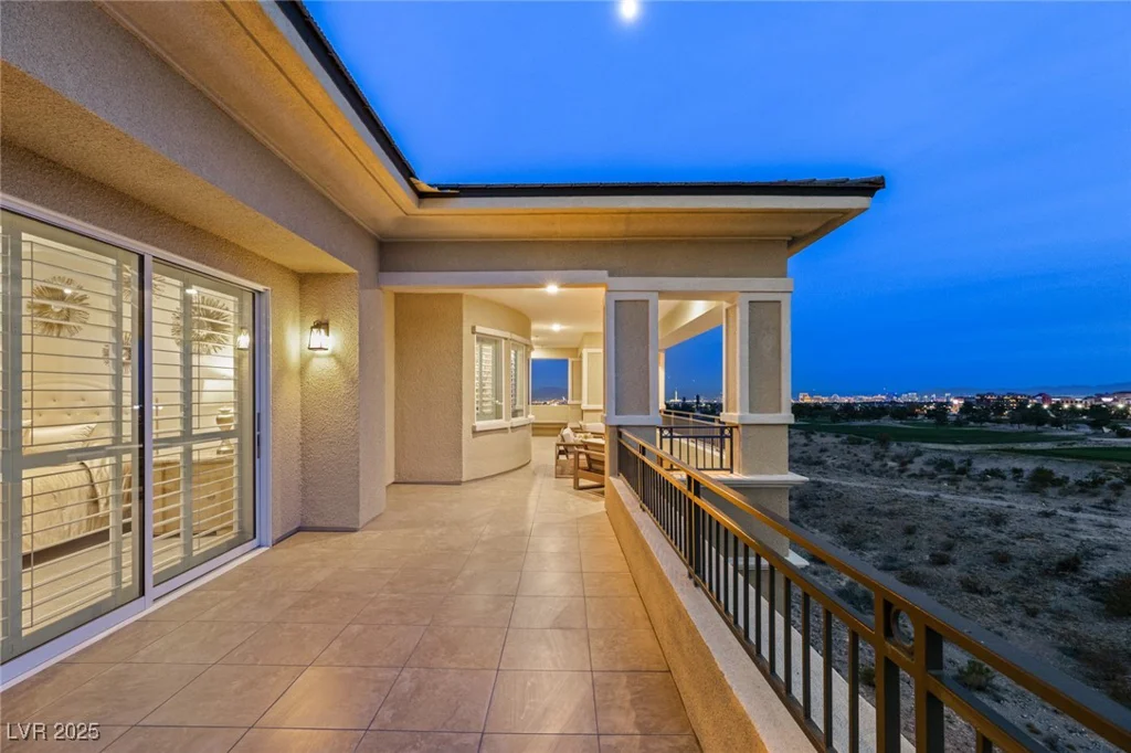 9121 Las Manaitas, Las Vegas, NV 89144