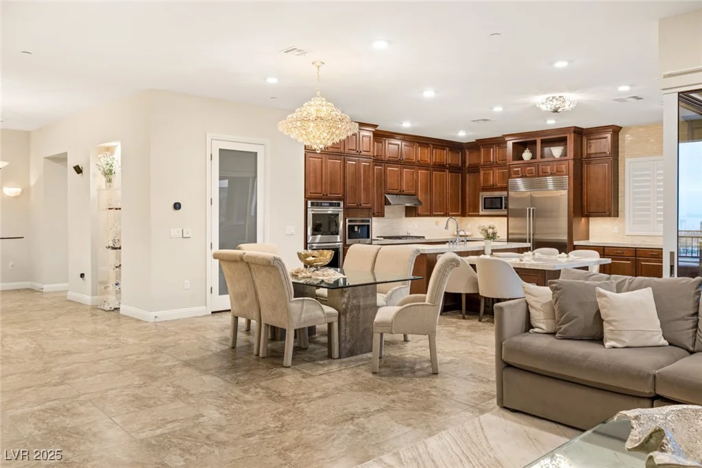 9121 Las Manaitas, Las Vegas, NV 89144