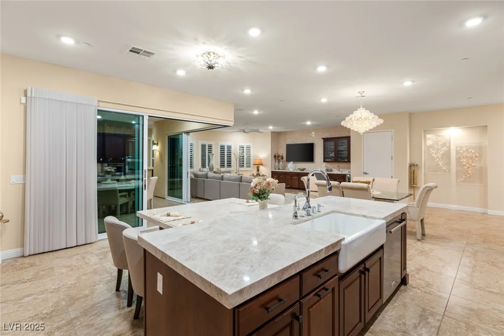 9121 Las Manaitas, Las Vegas, NV 89144