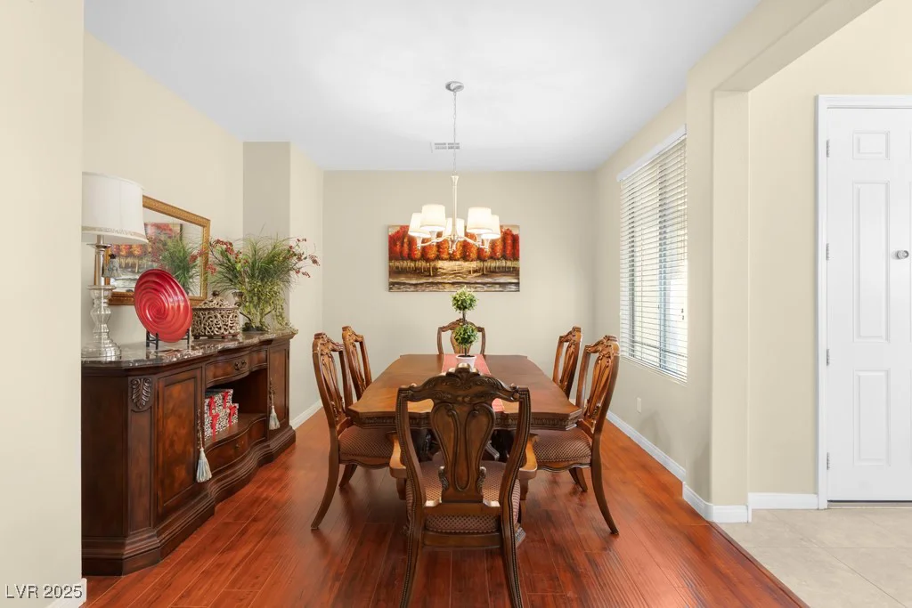 1932 Barrow Glen, North Las Vegas, NV 89084