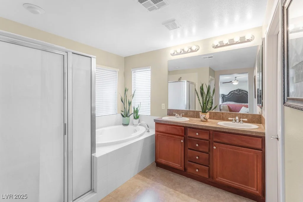1932 Barrow Glen, North Las Vegas, NV 89084