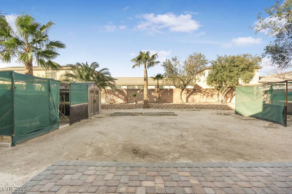 1932 Barrow Glen, North Las Vegas, NV 89084