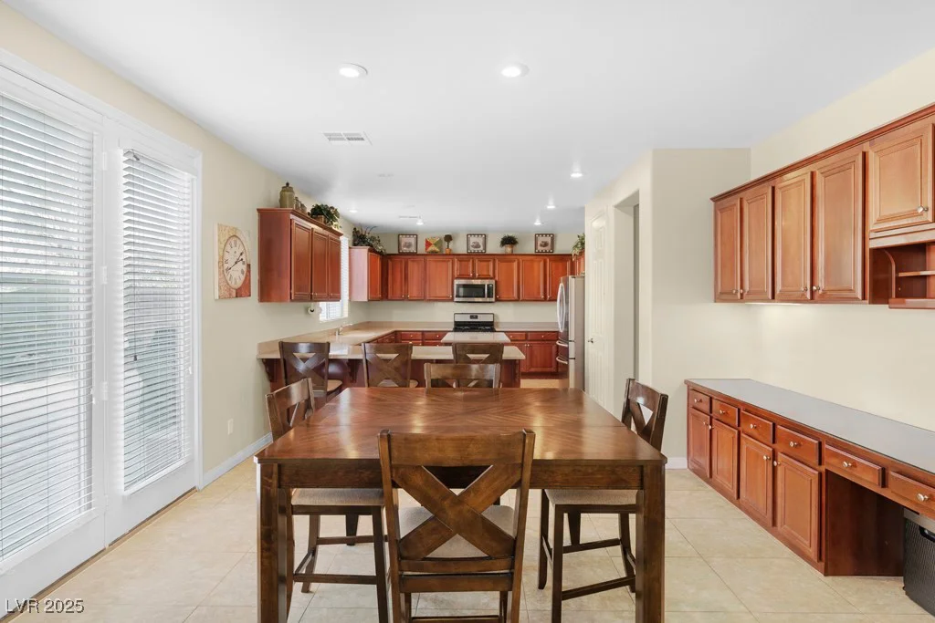 1932 Barrow Glen, North Las Vegas, NV 89084