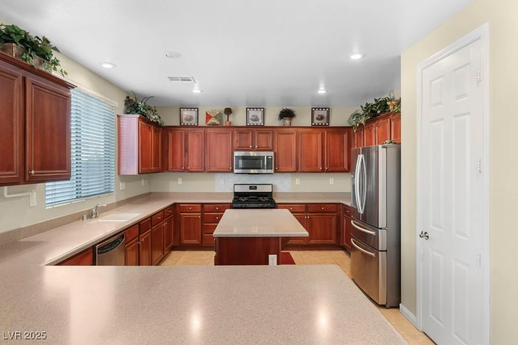 1932 Barrow Glen, North Las Vegas, NV 89084