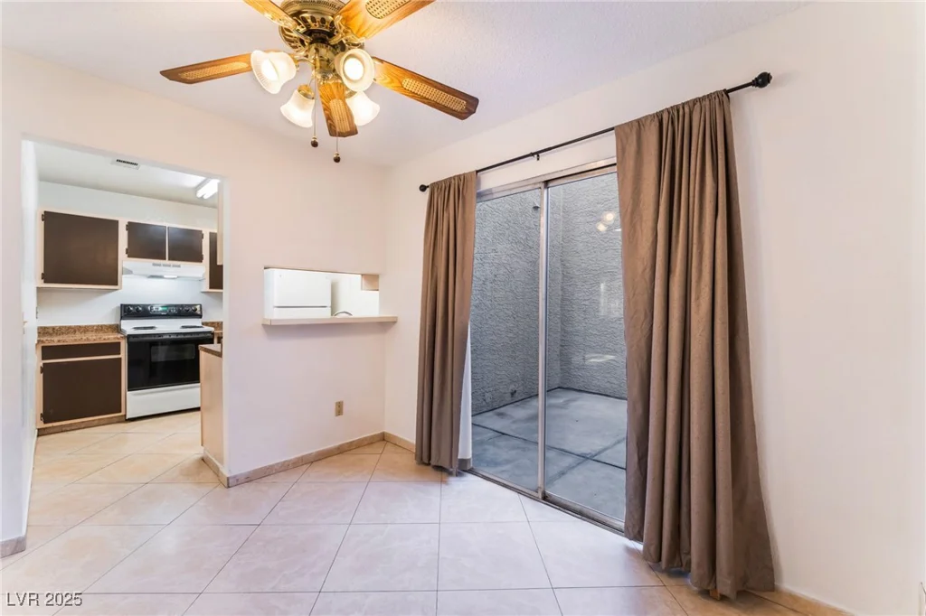 6750 Del Rey, Las Vegas, NV 89146