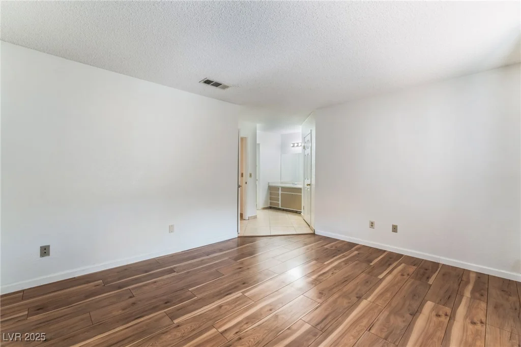 6750 Del Rey, Las Vegas, NV 89146