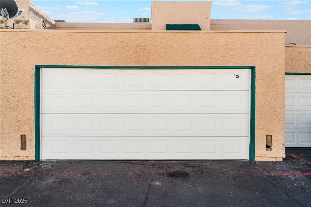 6750 Del Rey, Las Vegas, NV 89146