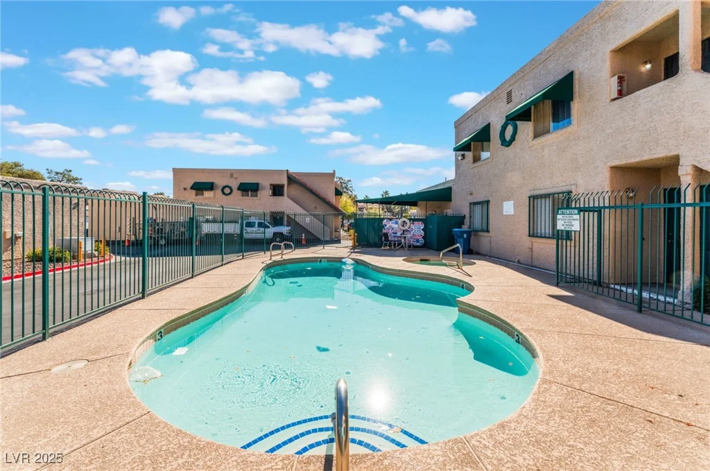 6750 Del Rey, Las Vegas, NV 89146