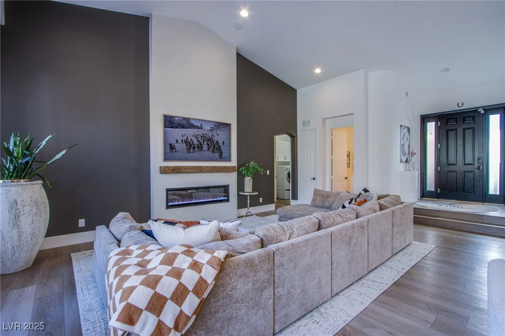 5378 Pendini Point, Las Vegas, NV 89141