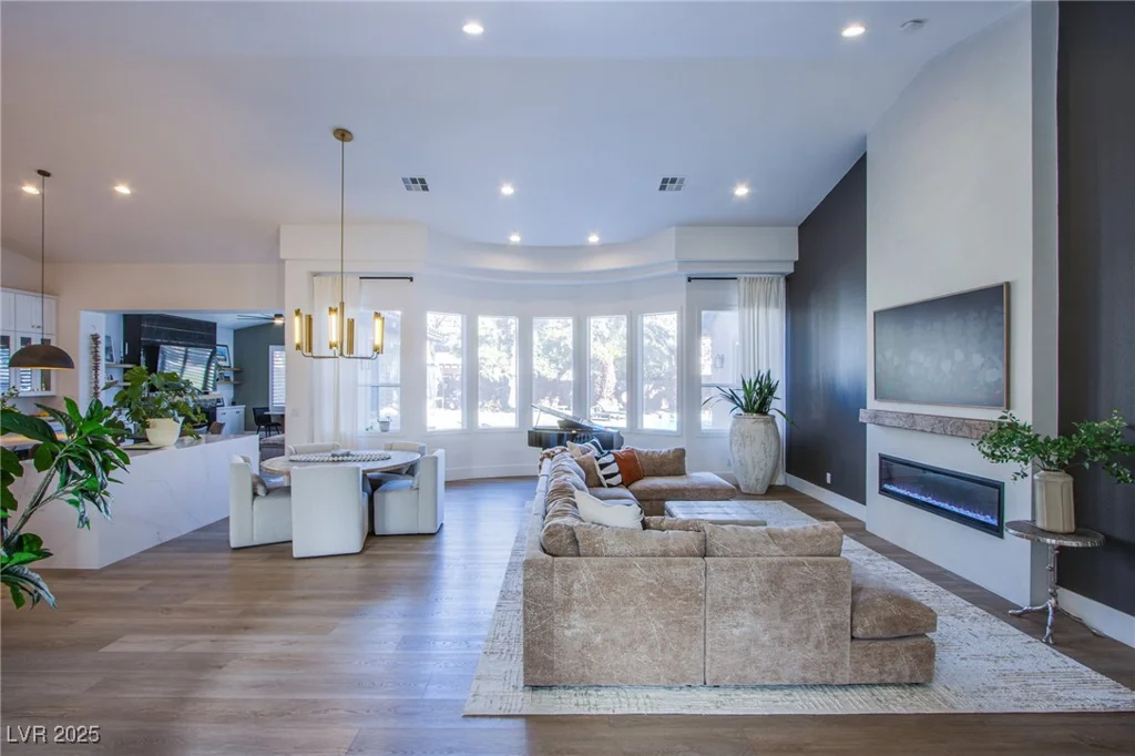 5378 Pendini Point, Las Vegas, NV 89141