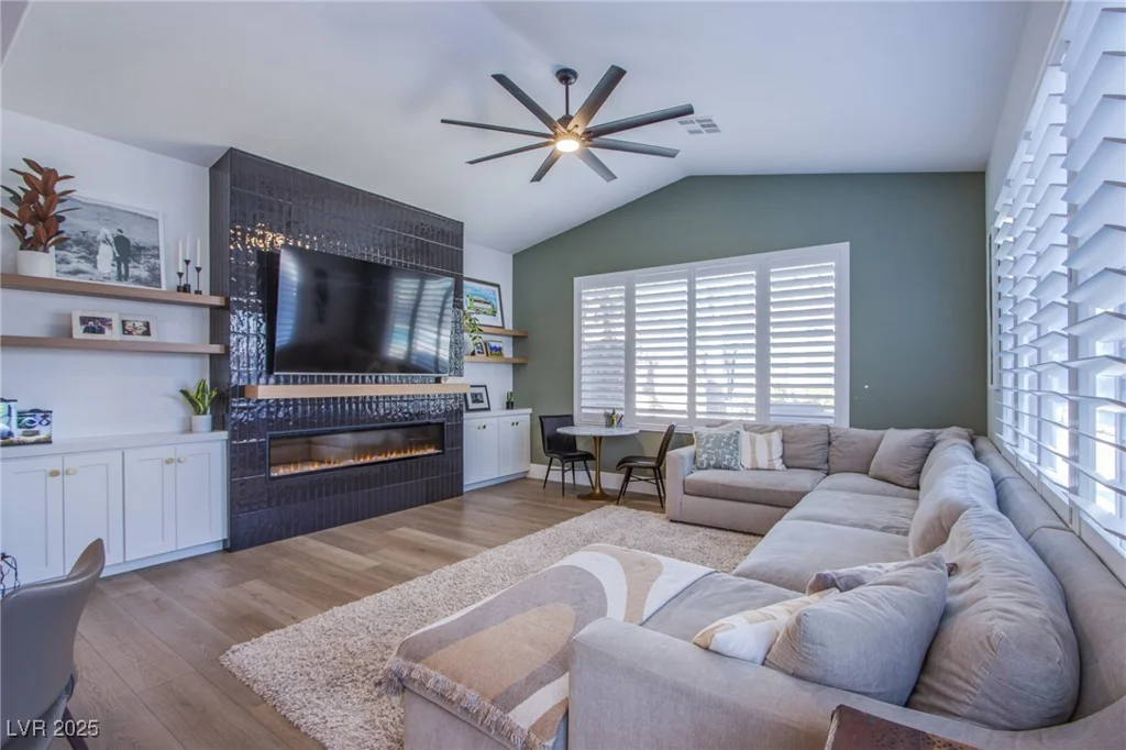 5378 Pendini Point, Las Vegas, NV 89141