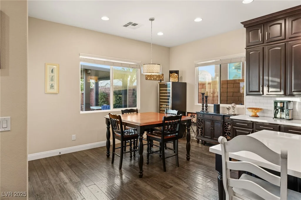 7563 Saguaro Cactus, Las Vegas, NV 89178