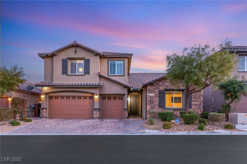 7563 Saguaro Cactus, Las Vegas, NV 89178
