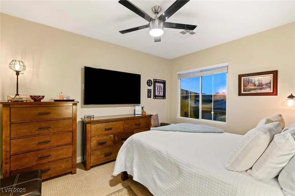 7563 Saguaro Cactus, Las Vegas, NV 89178
