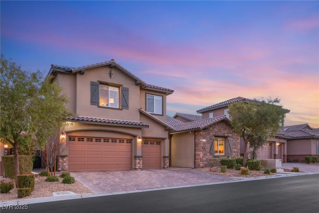 7563 Saguaro Cactus, Las Vegas, NV 89178