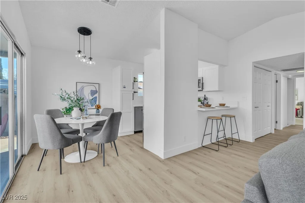 5512 Burntwood, Las Vegas, NV 89108