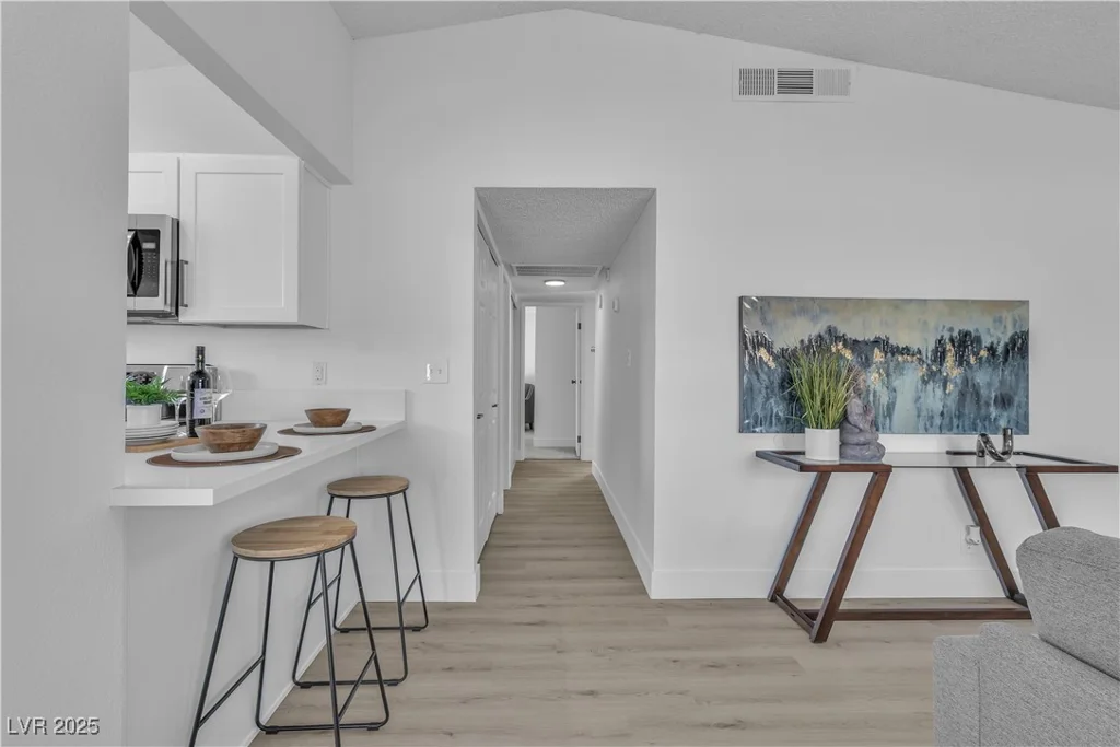 5512 Burntwood, Las Vegas, NV 89108