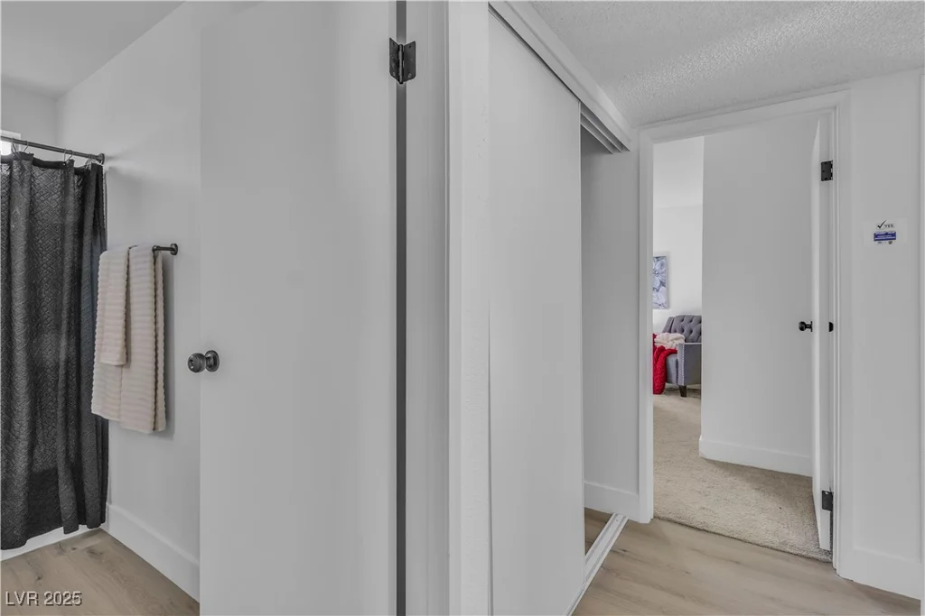 5512 Burntwood, Las Vegas, NV 89108