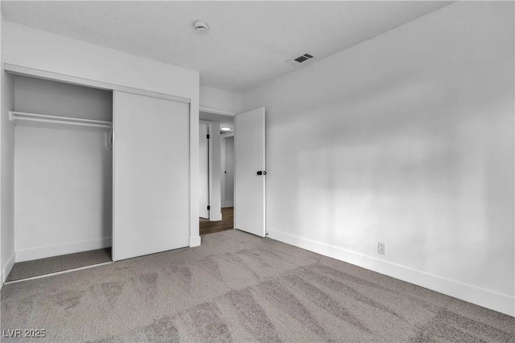 5512 Burntwood, Las Vegas, NV 89108