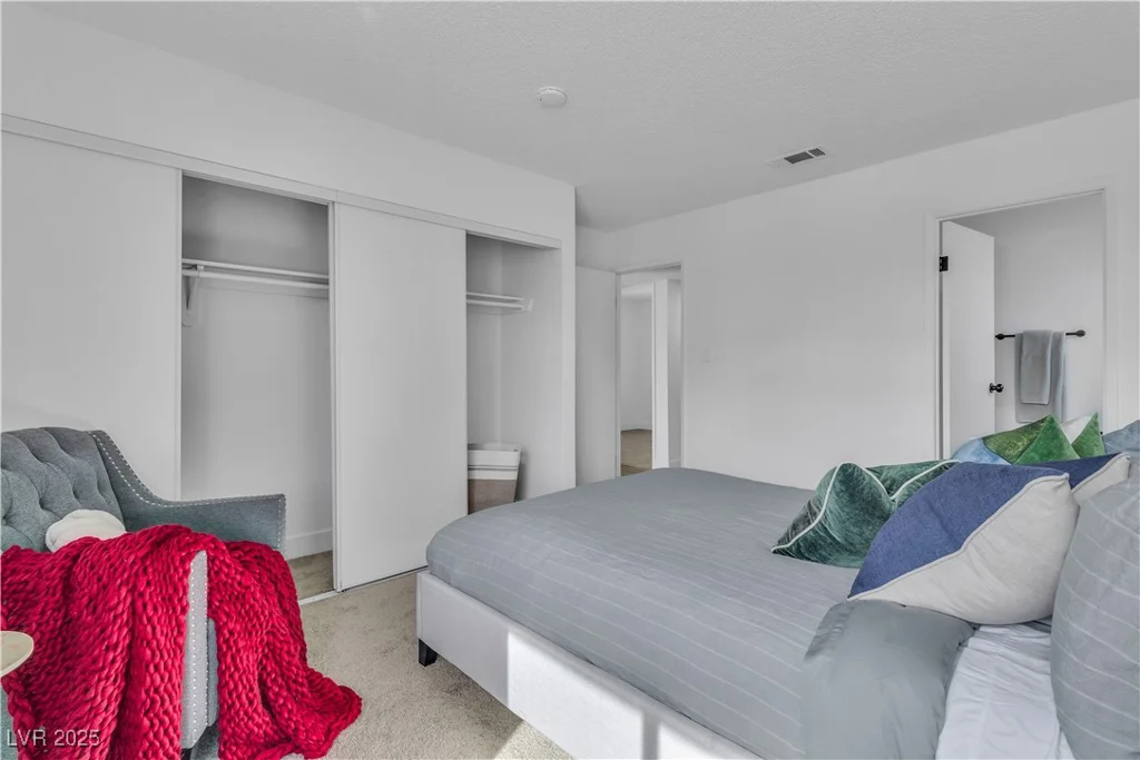 5512 Burntwood, Las Vegas, NV 89108