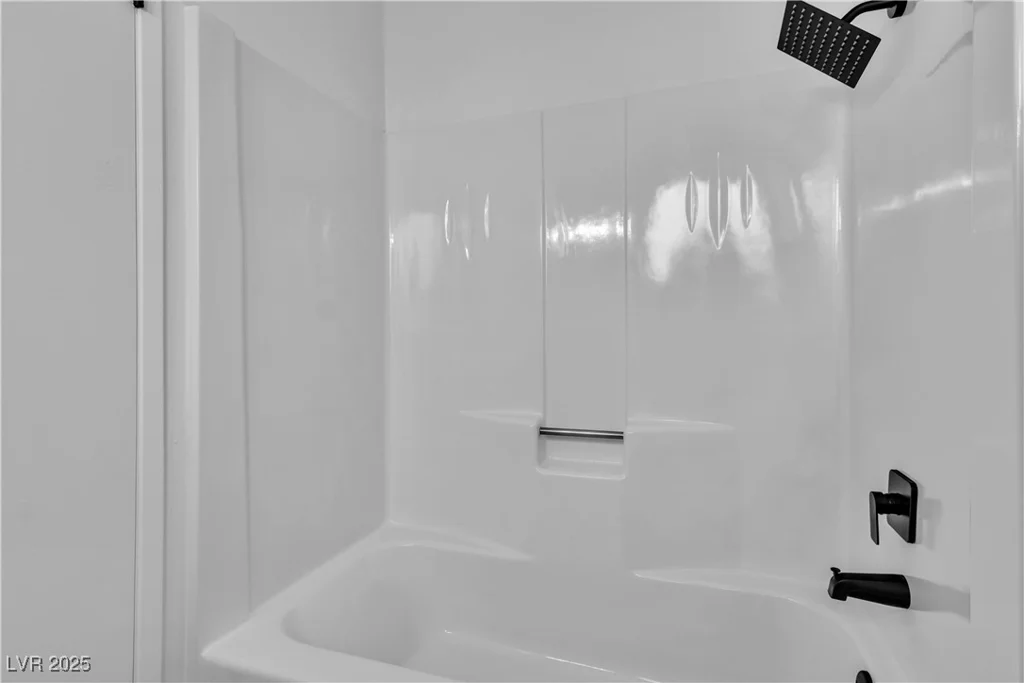 5512 Burntwood, Las Vegas, NV 89108