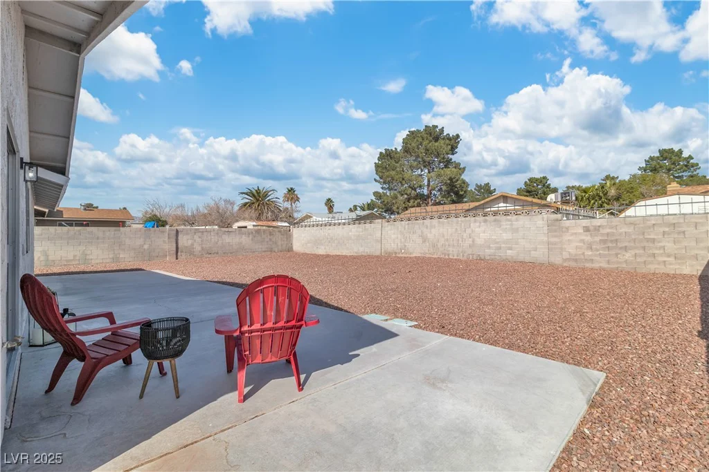 5512 Burntwood, Las Vegas, NV 89108
