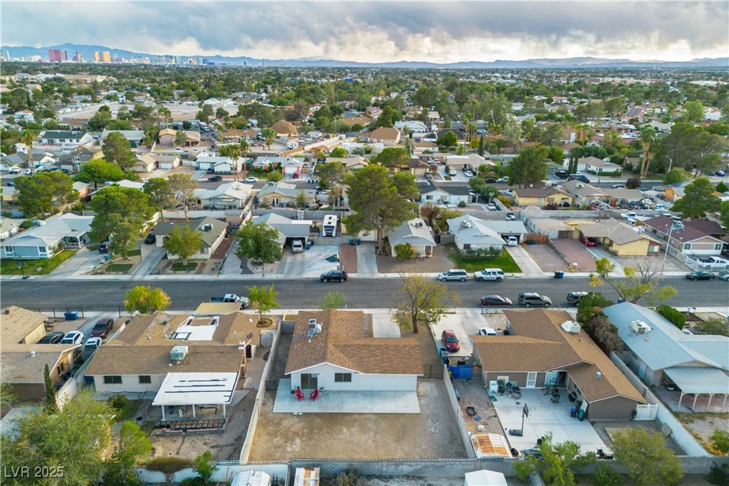 5512 Burntwood, Las Vegas, NV 89108