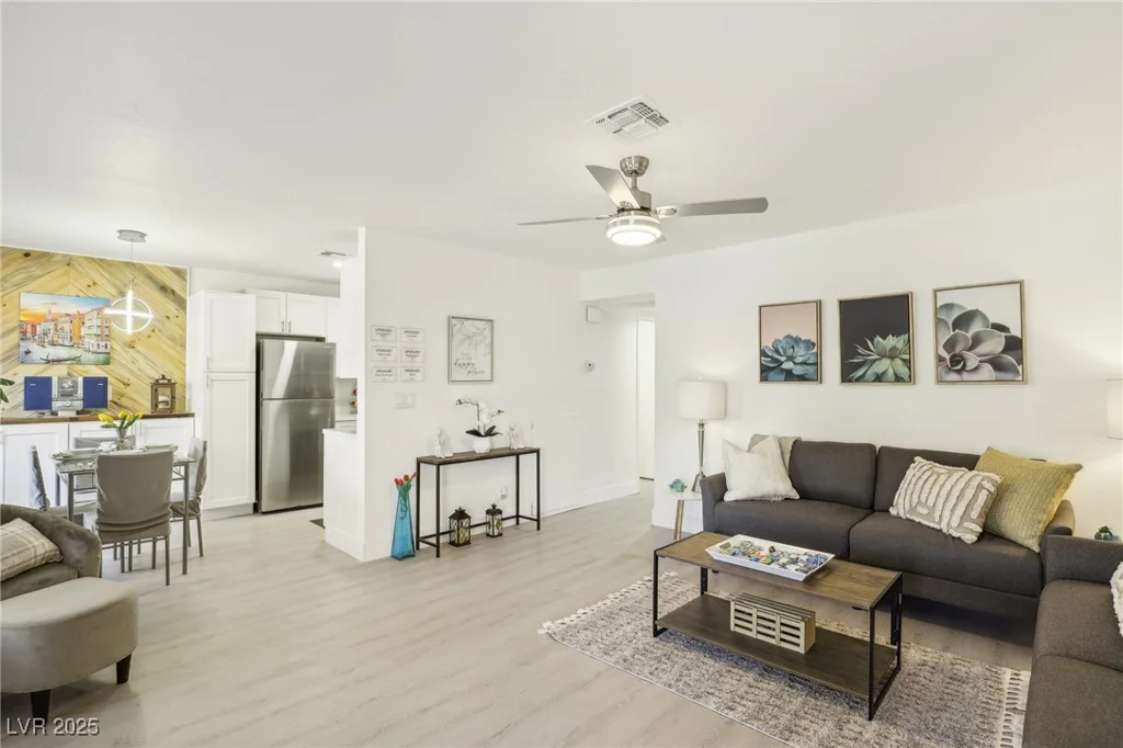 4975 Newport Cove, Las Vegas, NV 89119