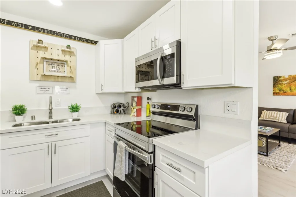 4975 Newport Cove, Las Vegas, NV 89119
