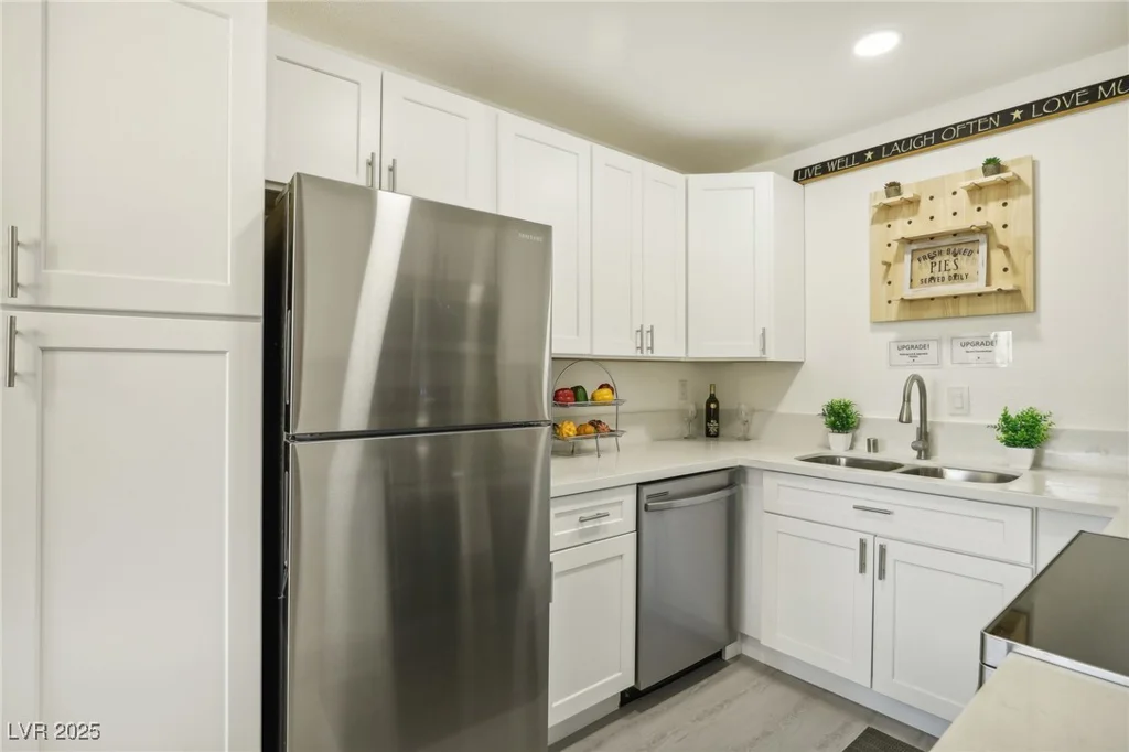 4975 Newport Cove, Las Vegas, NV 89119