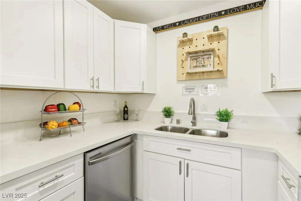 4975 Newport Cove, Las Vegas, NV 89119
