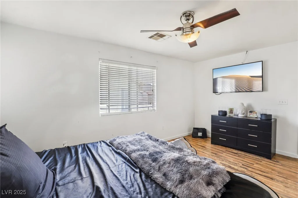 9347 Malaya Garnet, Las Vegas, NV 89148