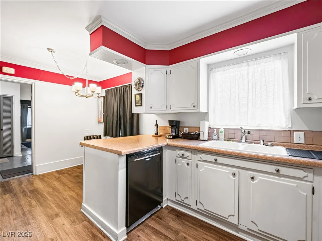 1709 6th, Las Vegas, NV 89104