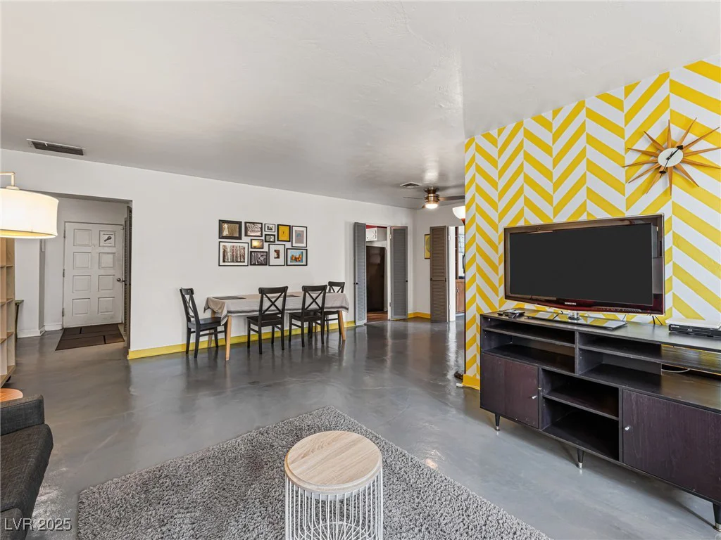 1709 6th, Las Vegas, NV 89104