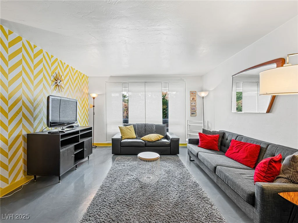 1709 6th, Las Vegas, NV 89104
