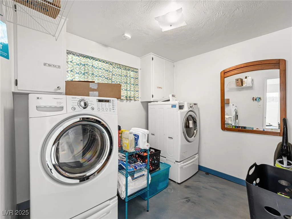 1709 6th, Las Vegas, NV 89104