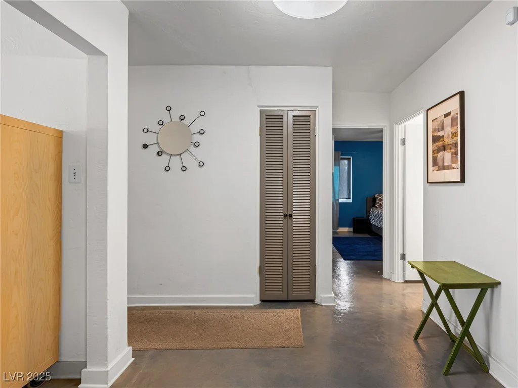 1709 6th, Las Vegas, NV 89104