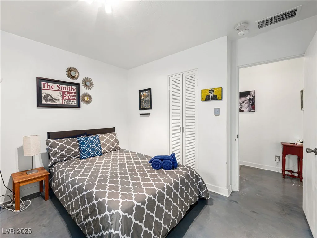 1709 6th, Las Vegas, NV 89104
