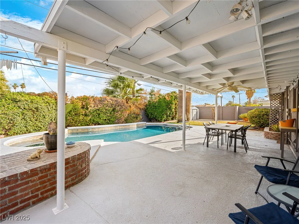 1709 6th, Las Vegas, NV 89104