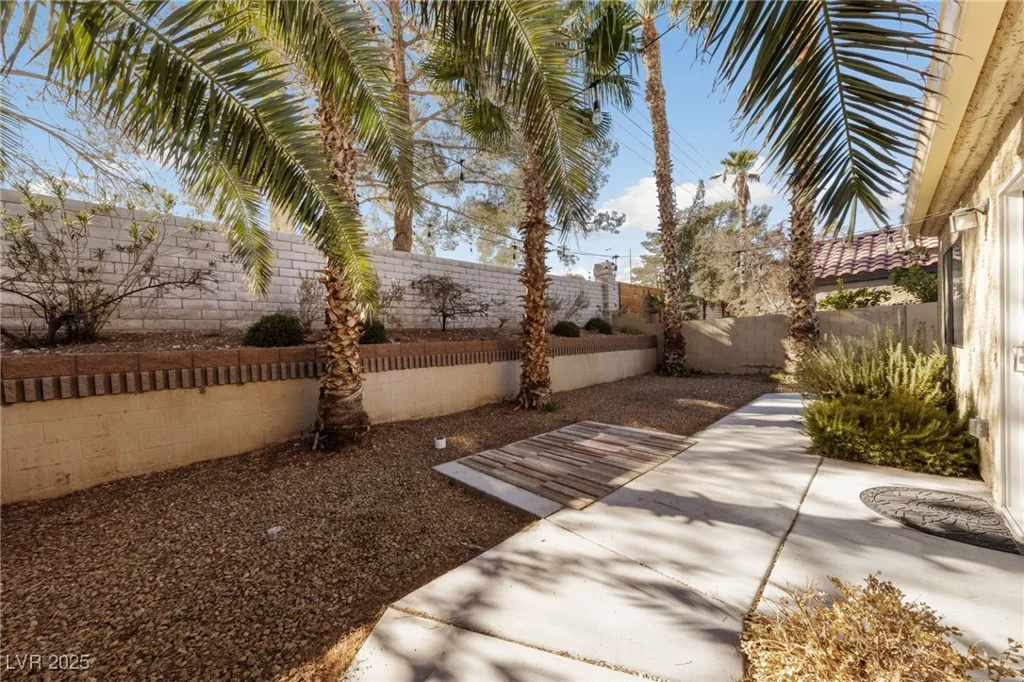 113 Coventry, Henderson, NV 89074