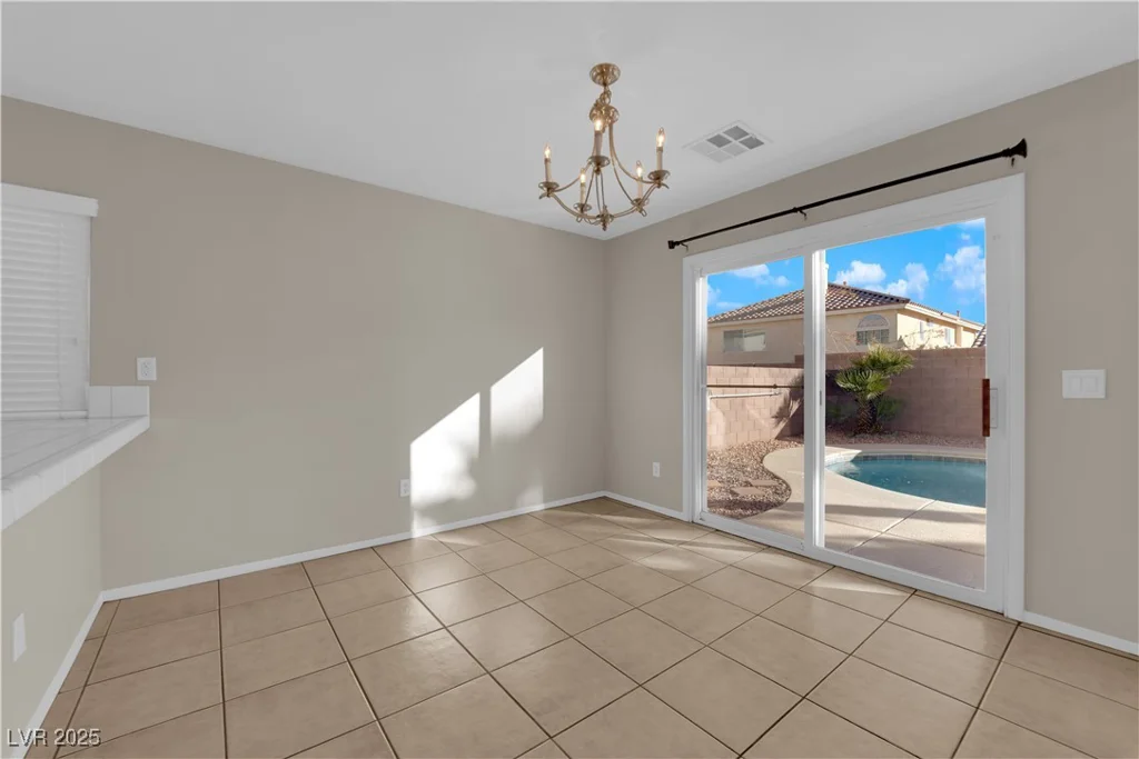 7640 Ribbon Garland, Las Vegas, NV 89139