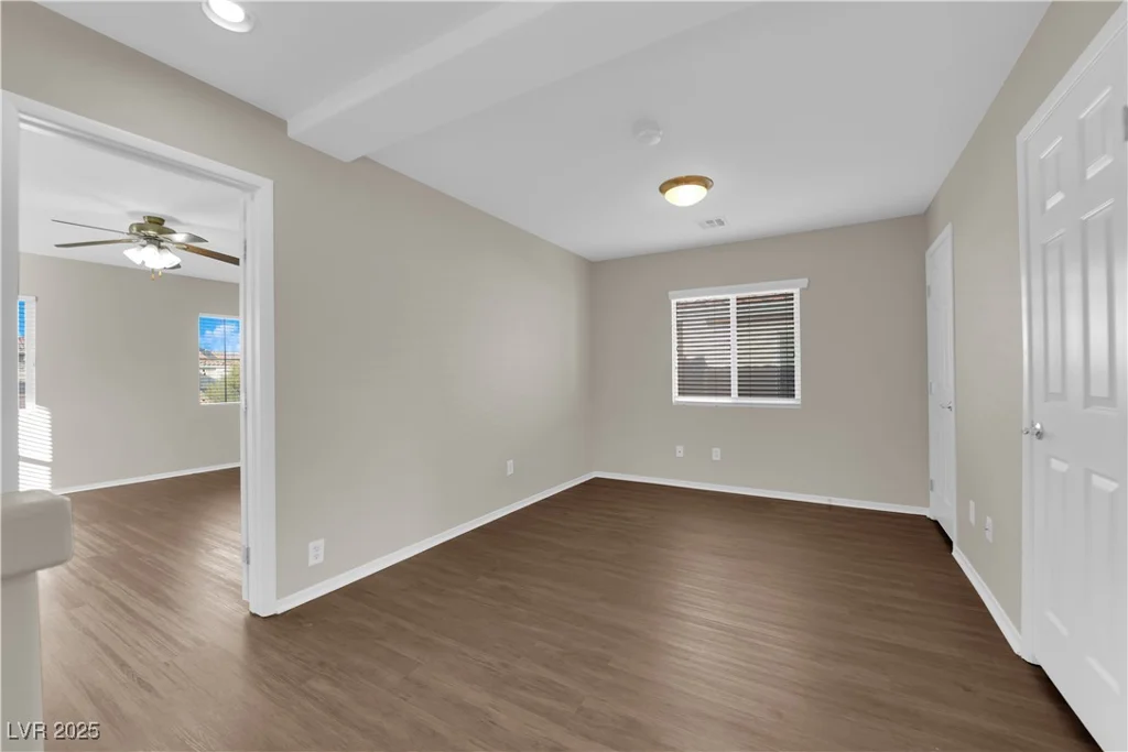 7640 Ribbon Garland, Las Vegas, NV 89139