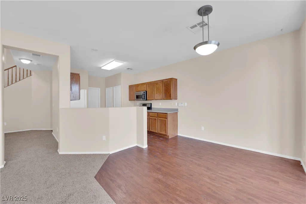 10646 Shifting Breeze, Las Vegas, NV 89129
