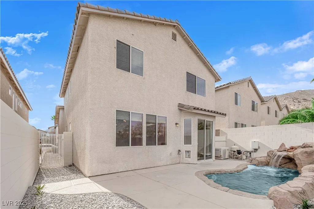10646 Shifting Breeze, Las Vegas, NV 89129