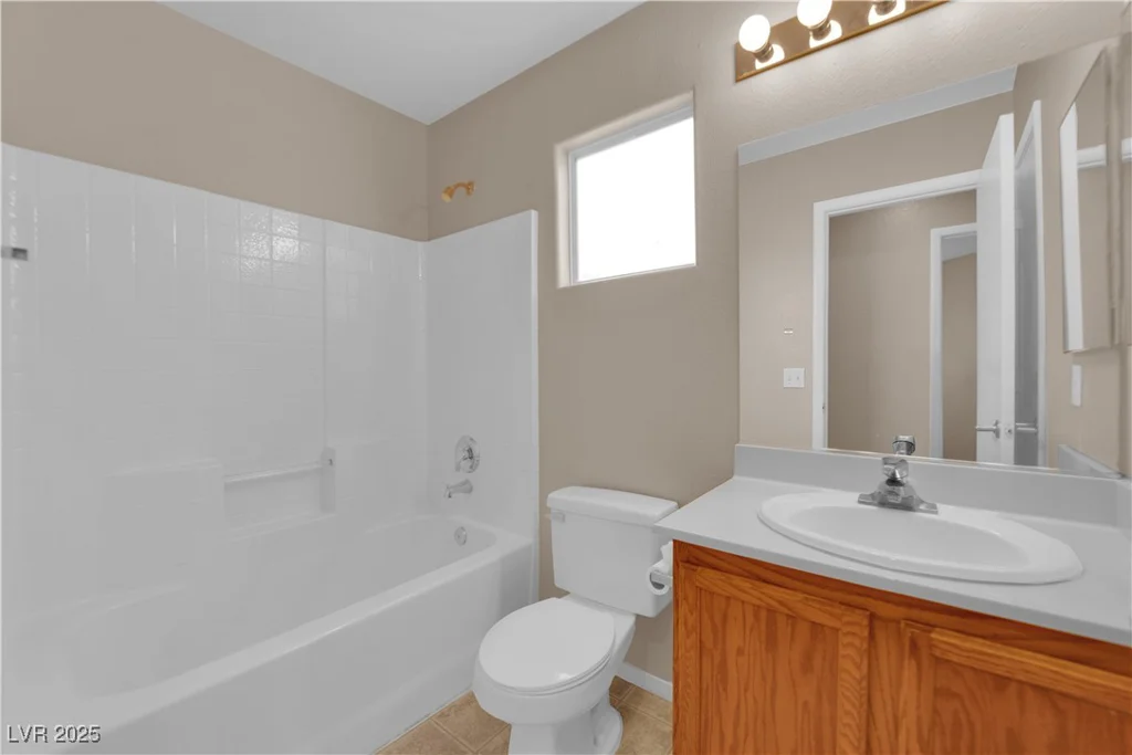 10646 Shifting Breeze, Las Vegas, NV 89129