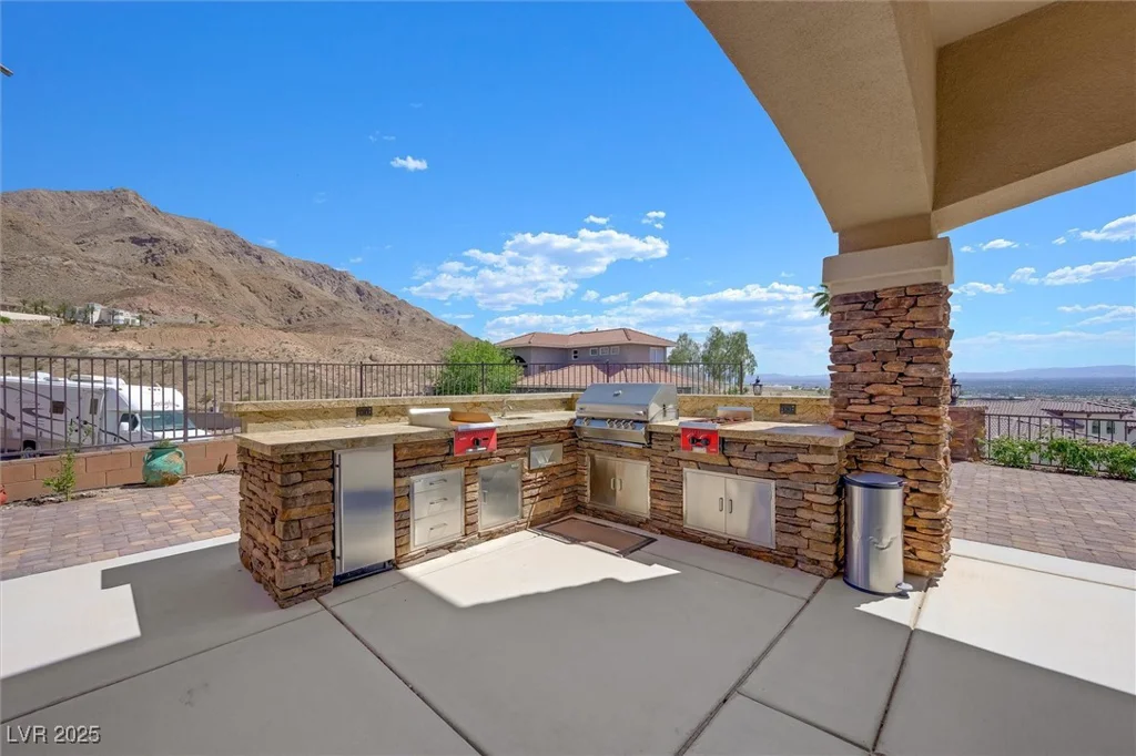 7192 Polita, Las Vegas, NV 89156
