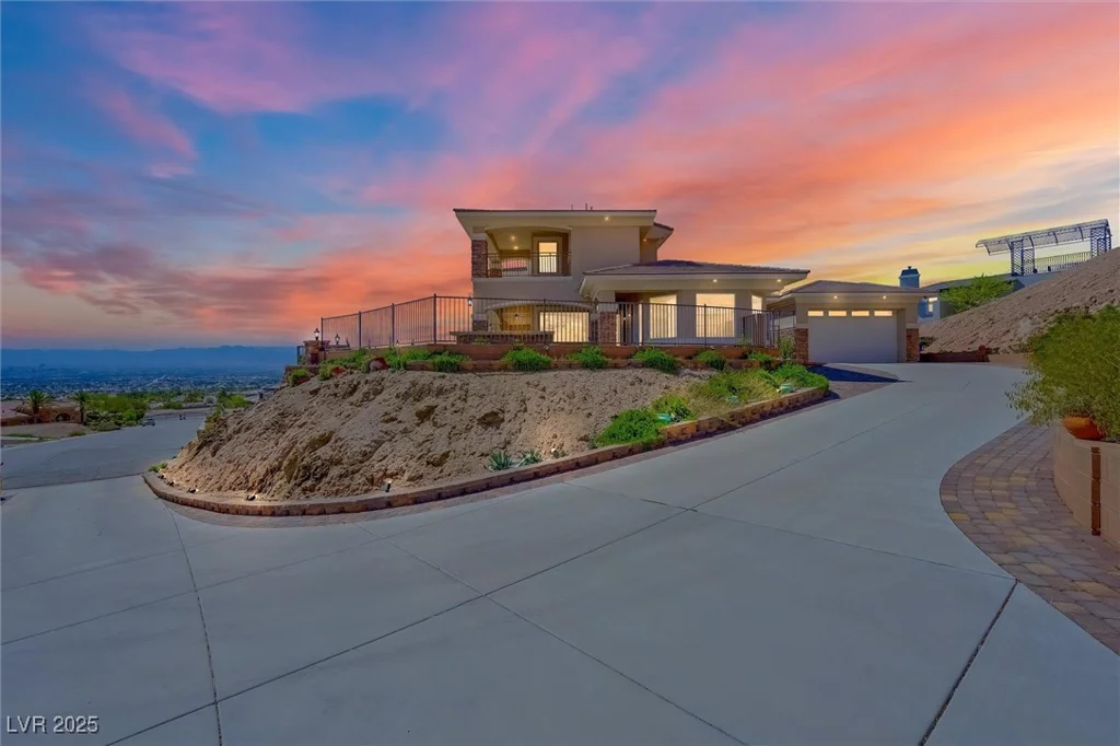 7192 Polita, Las Vegas, NV 89156