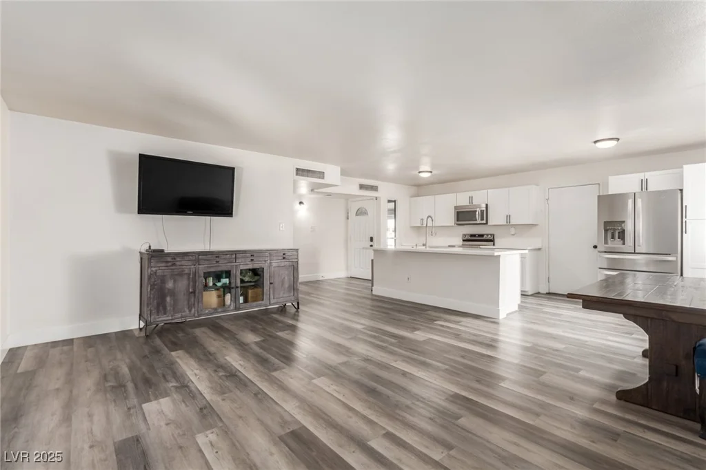 232 Colleen, Las Vegas, NV 89107