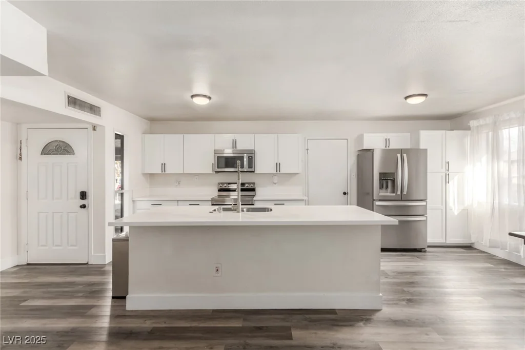 232 Colleen, Las Vegas, NV 89107
